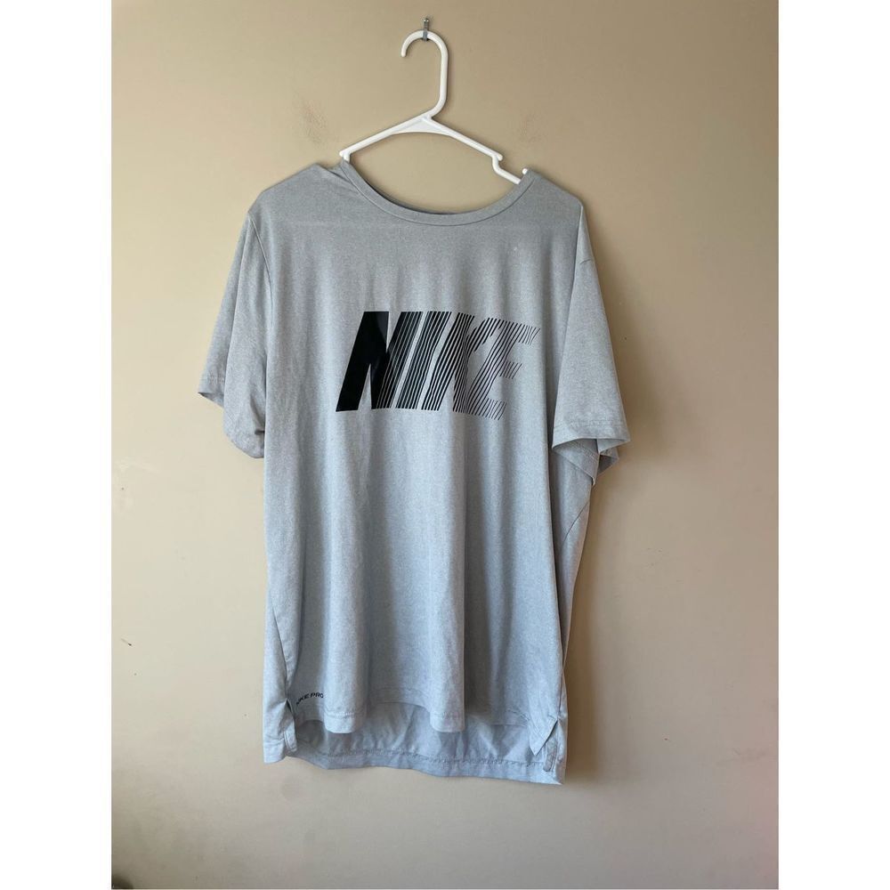 nike tee 